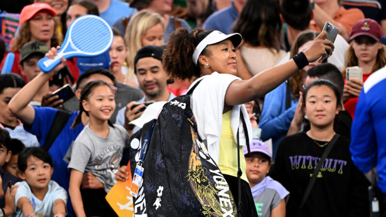 L'ex-numéro un mondiale de tennis Naomi Osaka a remporté son premier match après plus d'un an d'absence lundi, au tournoi WTA 500 de Brisbane. (Photo : WILLIAM WEST/AFP via Getty Images)