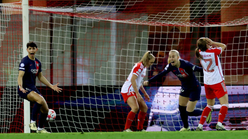 Les Parisiennes du PSG ont arraché mardi soir leur qualification pour les quarts de finale de la Ligue des champions, en arrachant le match nul à Munich (2-2), au bout du suspense. (Photo : Alexander Hassenstein/Getty Images)