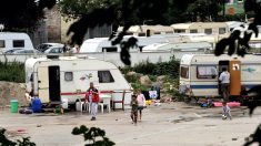 Hérault: pour dissuader les gens du voyage de s’installer sur un parking, le maire ordonne sa destruction