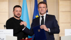 Envoi d’instructeurs en Ukraine : Emmanuel Macron veut « finaliser » une coalition de pays