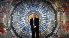 Peter Higgs, prix Nobel de physique et père du boson, est mort à 94 ans