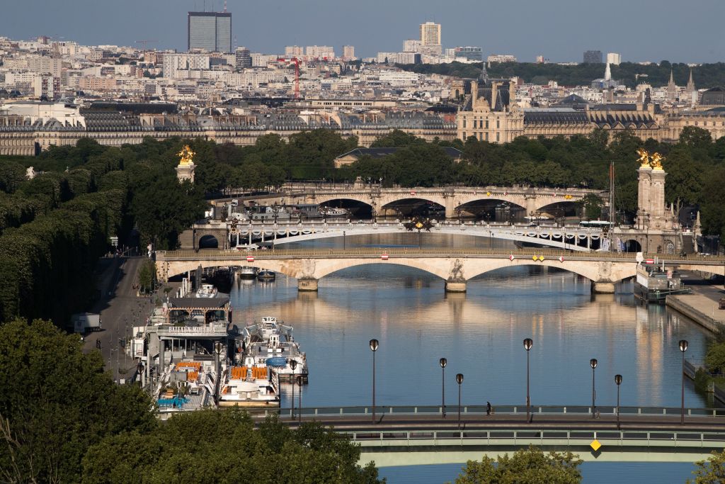 Quels risques prend Anne Hidalgo à se baigner dans la Seine le 23 juin ?