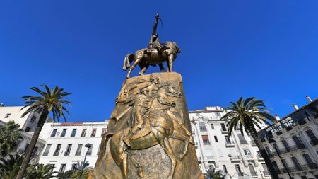 « Il faut tout reprendre », « les biens et le mal » : la réponse des Républicains à l’Algérie
