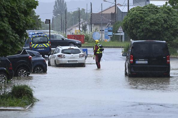 Une zone inondée suite à de fortes pluies sur la région de Boulay-Moselle, le 17 mai 2024. (Photo JEAN-CHRISTOPHE VERHAEGEN/AFP via Getty Images)