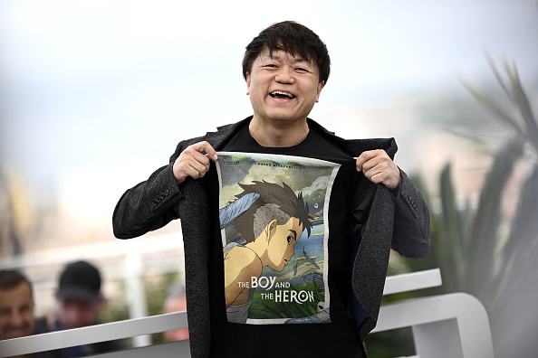 Le vice-président Kenichi Yoda du Studio Ghibli, lauréat d’une Palme d'Or d’honneur, le 20 mai 2024 à Cannes. (Photo Gareth Cattermole/Getty Images)