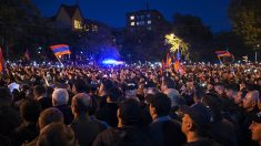 Arménie : des milliers de manifestants contre la cession de villages à l’Azerbaïdjan