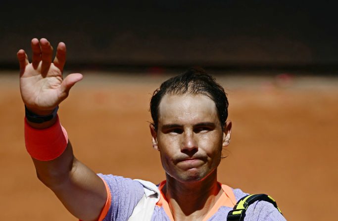 Rafael Nadal, qui tente un dernier retour au premier plan à bientôt 38 ans, a été sèchement battu samedi lors du 2e tour du Masters 1000 de Rome, répétition générale de Roland-Garros. (Photo : FILIPPO MONTEFORTE/AFP via Getty Images)