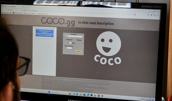 Un « repaire de prédateurs » : Isaac Steidl, le fondateur du site Coco, mis en examen