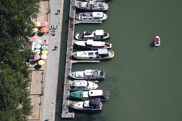 Bassin de la Villette à Paris.   (JEAN-SEBASTIEN EVRARD/AFP via Getty Images)