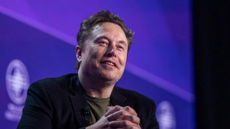 Elon Musk s’engage officiellement dans la bataille de l’IA et prédit des pertes d’emplois