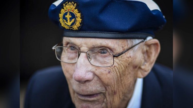 William "Bill" Cameron, un vétéran canadien du débarquement en Normandie, est mort le 2 juin 2024 à l'âge de 100 ans, la veille de son départ pour les 80 ans de l'événement. (MINISTERE CANADIENS DES ANCIENS COMBATTANTS)