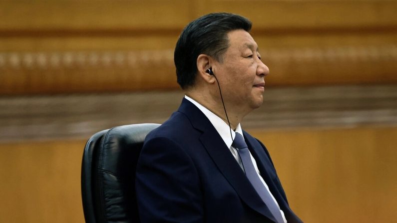Le dirigeant chinois Xi Jinping participe à une réunion avec le président tunisien Kais Saied (non représenté ici) au Grand Hall du Peuple à Pékin, le 31 mai 2024. (Tingshu Wang/AFP via Getty Images)