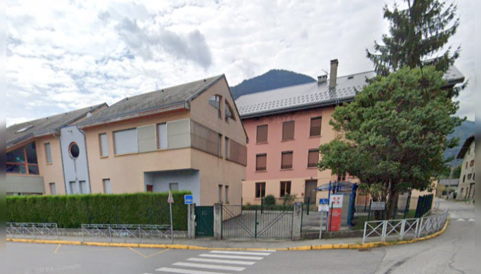 Le collège de Saint-Étienne-de-Cuines (Savoie). (Capture d’écran Google Maps)