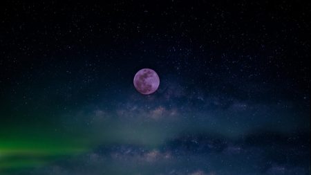 La « Pleine Lune des Fraises » brillera dans le ciel nocturne ce samedi 22 juin