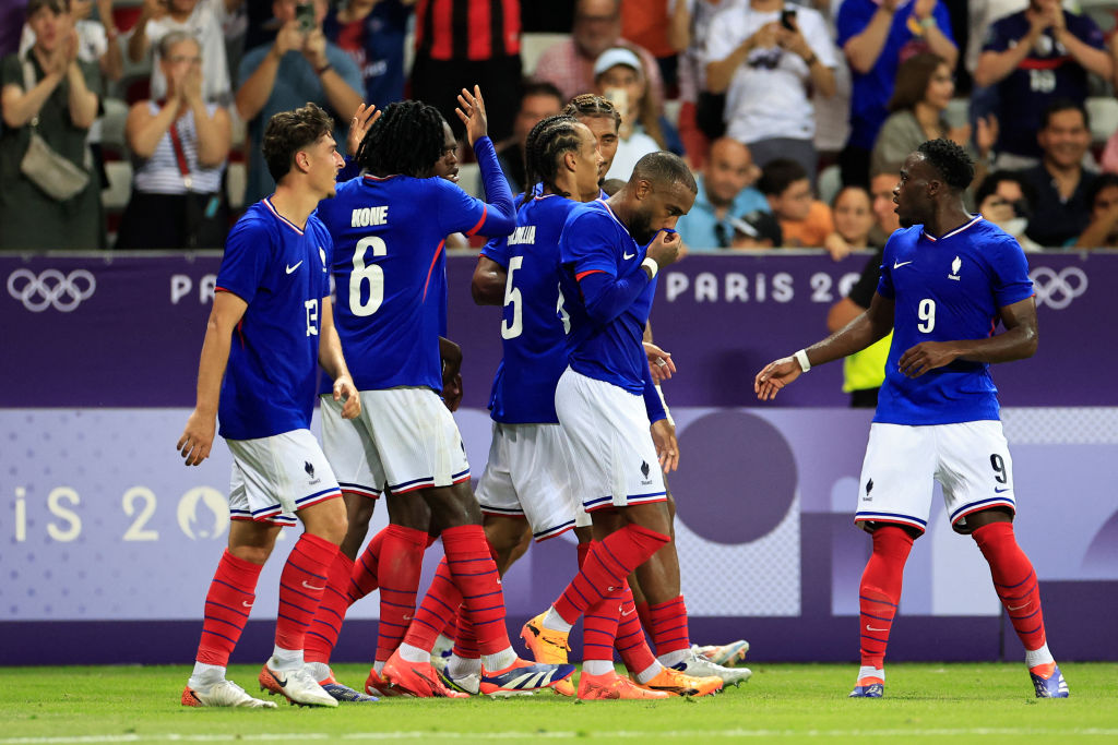 Foot : la France sans inspiration bat la Guinée 1-0 et se rapproche des quarts