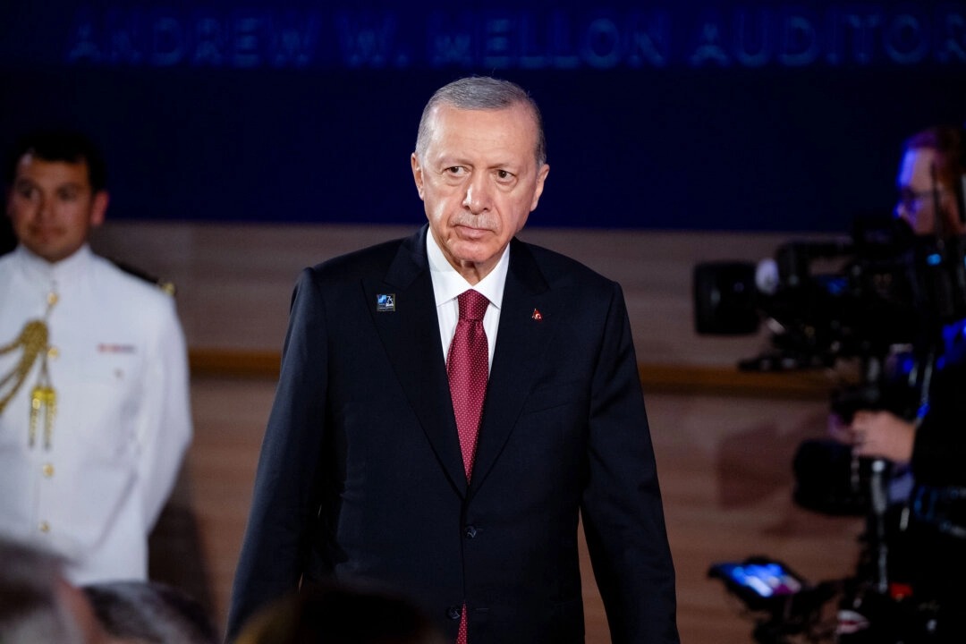 Le président turc Erdogan compte adhérer pleinement au bloc régional dirigé par Moscou