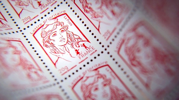 Les prix des timbres augmenteront de 6,8% en moyenne début 2025, annonce La Poste