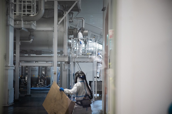 Hydrovolt, dans son usine de Fredrikstad, dans le sud-est de la Norvège, le 20 juin 2023. C'est la plus grande usine européenne de recyclage de batteries de voitures électriques usagées ou défectueuses, les transformant en une poudre, ou "masse noire", composée de nickel, de manganèse, de cobalt, de lithium et de graphite. (Photo by PETTER BERNTSEN/AFP via Getty Images)