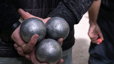 Calvados : une partie de pétanque dégénère et trois personnes finissent à l’hôpital