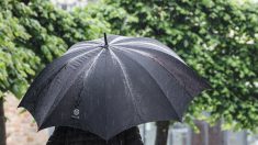 Exaspéré par la mauvaise météo, un maire normand publie un arrêté anti-pluie