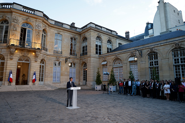 Le Premier ministre français Gabriel Attal, à Matignon à Paris, le 7 juillet 2024. (LUDOVIC MARIN/AFP via Getty Images)