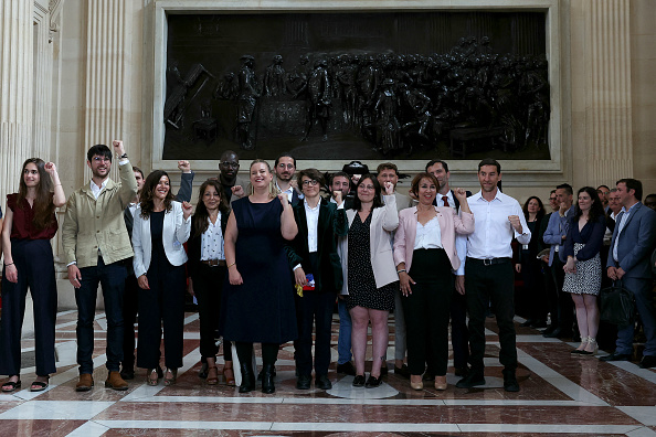 Les députés nouvellement élus de La France Insoumise à l'Assemblée nationale, le 9 juillet 2024. (Photo ALAIN JOCARD/AFP via Getty Images)