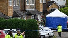 Triple meurtre à l’arbalète au Royaume-Uni : le suspect est toujours à l’hôpital dans un état « grave »