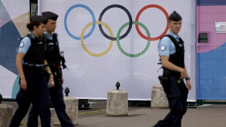 Un Russe soupçonné de complot pour déstabiliser les Jeux Olympiques incarcéré à Paris