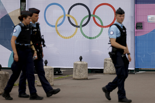 Un Russe soupçonné de complot pour déstabiliser les Jeux Olympiques incarcéré à Paris