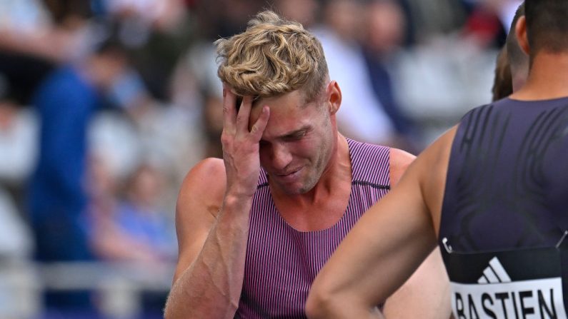 Coup dur avant les JO: le double vice-champion olympique du décathlon Kevin Mayer a chuté dimanche sur 110 m haies au meeting de Paris et s'est effondré en larmes sur la piste en hurlant. (Photo : Aurelien Meunier/Getty Images)