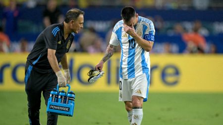 Copa America : Messi sort sur blessure pendant la finale, avant de fondre en larme