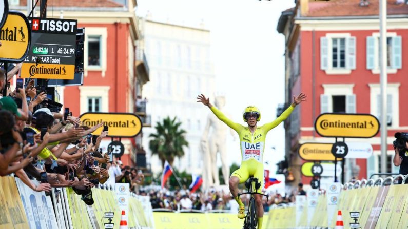 La domination en Chiffre de Tadej Pogacar, qui a remporté dimanche à Nice son troisième Tour de France, est impressionnante. (Photo : DAVID PINTENS/BELGA MAG/AFP via Getty Images)