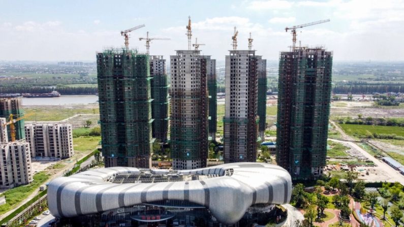 Photo aérienne de la "Evergrande Cultural Tourism City", dont la construction a été interrompue, à Taicang, dans la ville de Suzhou, dans la province chinoise du Jiangsu (est), le 17 septembre 2021. (Vivian Lin/AFP via Getty Images)