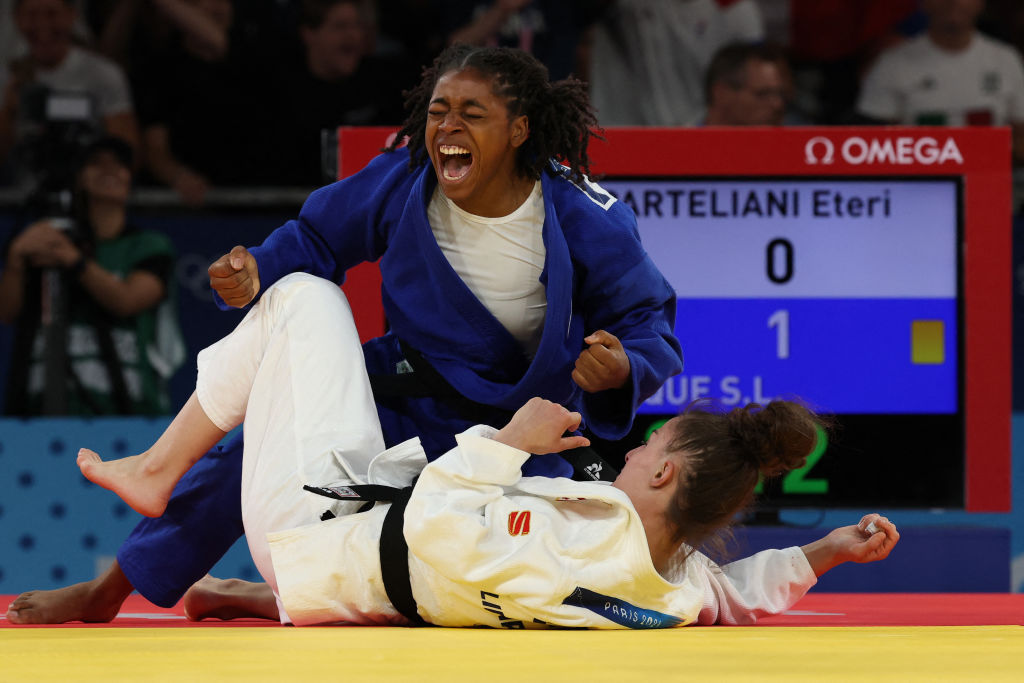 Judo : Sarah-Léonie Cysique en bronze, ramène à la France sa quatrième médaille judo de ces Jeux