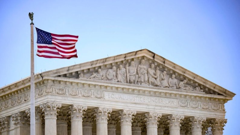 La Cour suprême des États-Unis à Washington le 1er juillet 2024. (DREW ANGERER/AFP via Getty Images)