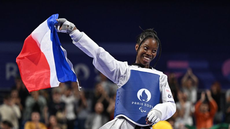 Djelika Diallo a obtenu la médaille d'argent en para-taekwondo dans la catégorie des -65 kg, battue en finale vendredi au Grand Palais. (Photo : Tullio M. Puglia/Getty Images for IPC)