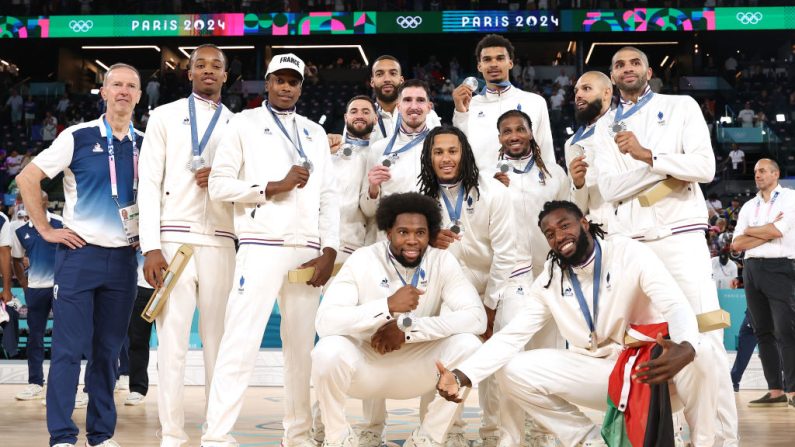 L'équipe de France de basket a fini par céder samedi face au talent et à la puissance de feu des Américains (98-87), portés par Stephen Curry. (Photo : Gregory Shamus/Getty Images)