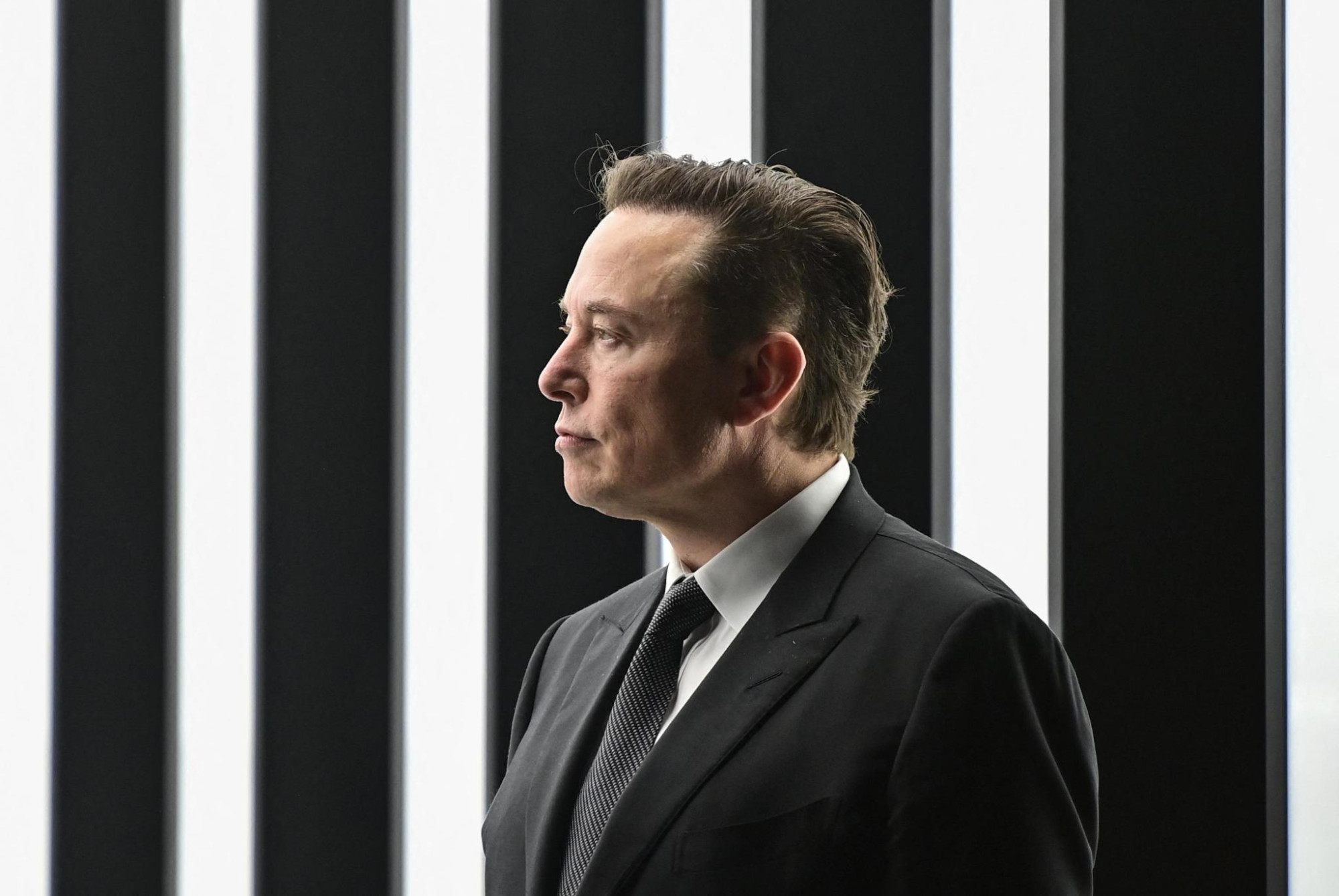 Elon Musk s’en va-t-en guerre contre Garm… qui ferme ses portes deux jours après sa plainte