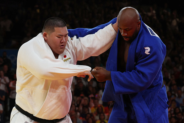 Le message d’encouragement du champion Teddy Riner à son adversaire japonais Tatsuru Saito