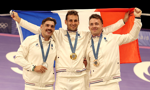 La France a signé un triplé historique en BMX Racing aux Jeux Olympiques de Paris avec la victoire de Joris Daudet devant Sylvain André et Romain Mahieu vendredi soir à Saint-Quentin-en-Yvelines. (Photo Tim de Waele/Getty Images)