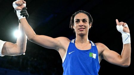 Cyberharcèlement: enquête ouverte après la plainte de la boxeuse algérienne Imane Khelif, championne olympique