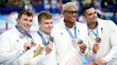 Natation : une médaille de bronze pour Léon Marchand et les Bleus
