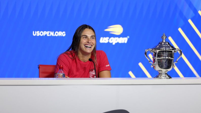 Mon objectif a toujours été de faire rentrer notre nom de famille dans l'histoire du tennis", a expliqué Aryna Sabalenka, gagnante de l'US Open de tennis samedi à New York. (Photo : Jamie Squire/Getty Images)