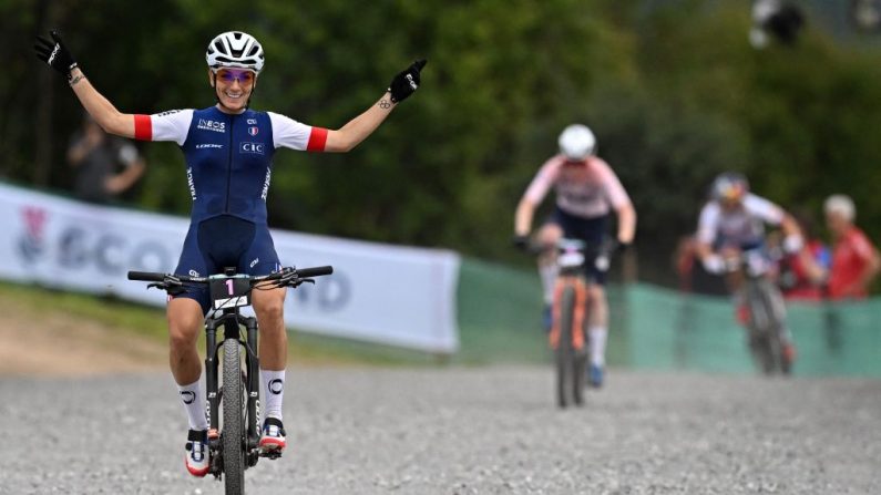 Pauline Ferrand-Prévot a été sélectionnée pour participer aux Championnats du monde à Zurich du 21 au 29 septembre pour son retour en cyclisme sur route.(Photo : OLI SCARFF/AFP via Getty Images)