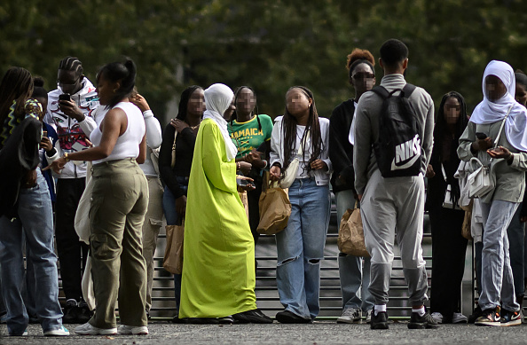 Le Conseil d'État se penche sur l'interdiction de l'abaya à l'école