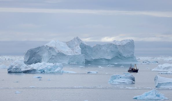 Groenland : une marée noire provoquée par le naufrage d’un navire de croisière