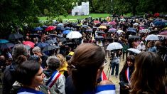 Marche blanche à Grenoble : des centaines de personnes ont rendu hommage à Lilian Dejean, l’employé municipal tué par balle