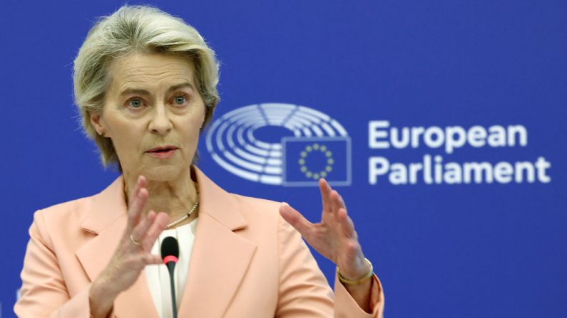 La présidente de la Commission européenne Ursula von der Leyen lors de la présentation des nouveaux commissaires européens, le 17 septembre 2024. (FREDERICK FLORIN/AFP via Getty Images)