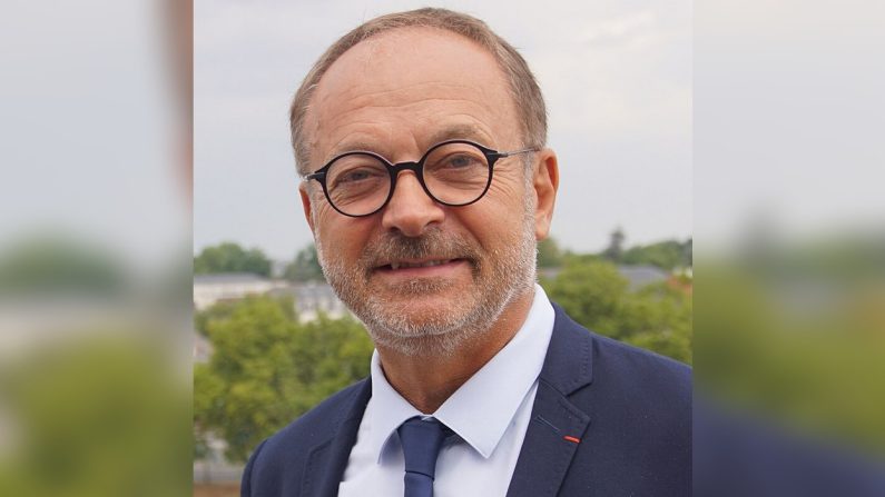 Le sénateur Joël Guerriau - Photo par Paul Brounais, CC BY-SA 4.0)