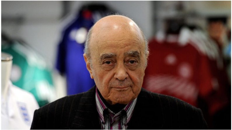 Le propriétaire de Harrods, Mohamed Al Fayed, assiste au photocall pour le lancement de la vente aux enchères World Class Football à Harrods le 27 avril 2010 à Londres, en Angleterre (Gareth Cattermole/Getty Images)